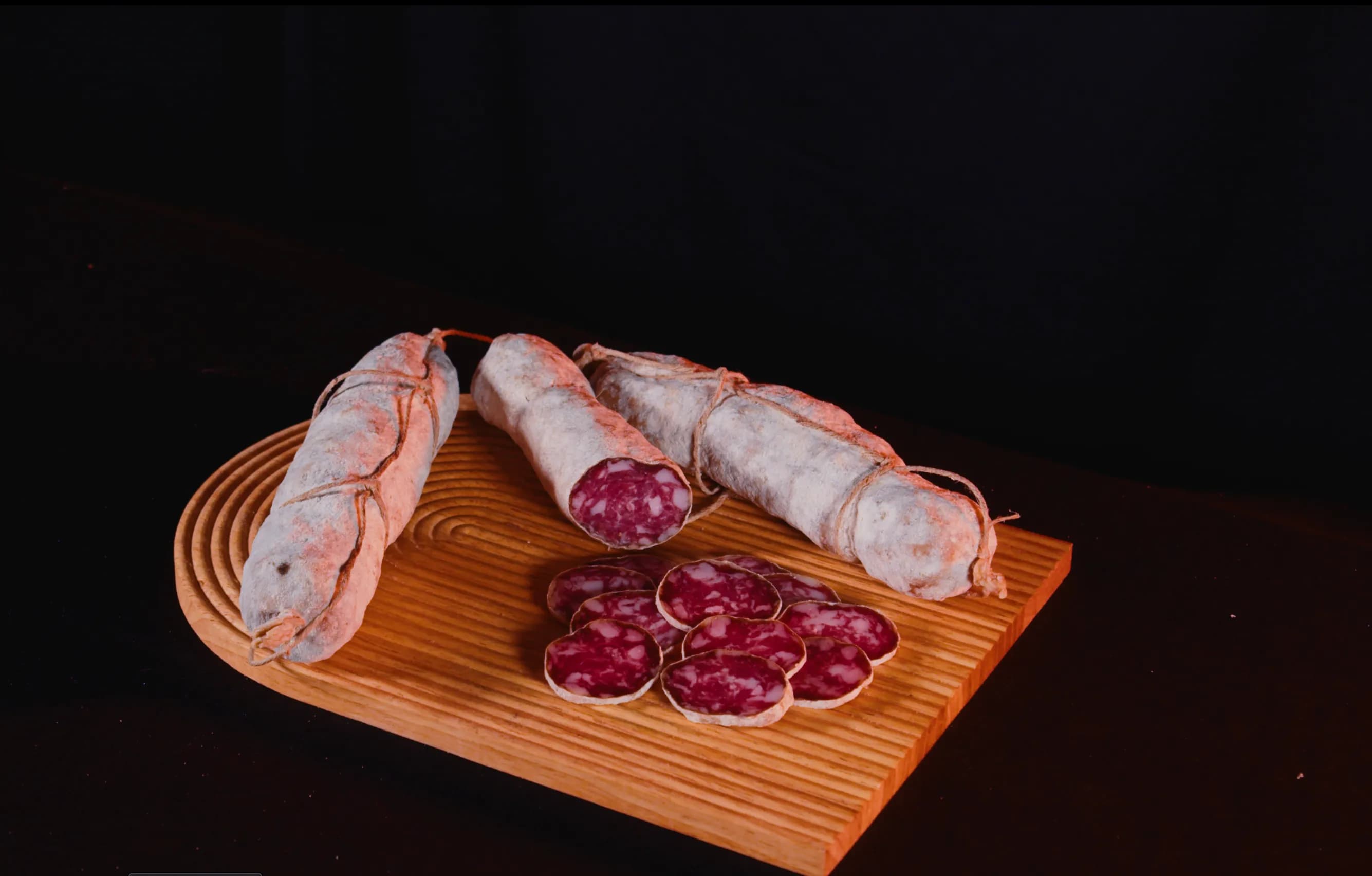 Saucisson sec fermier séché naturellement à 980m d'altitude, Sucs Yssingelais, Ferme de Fontbonne Haute-Loire